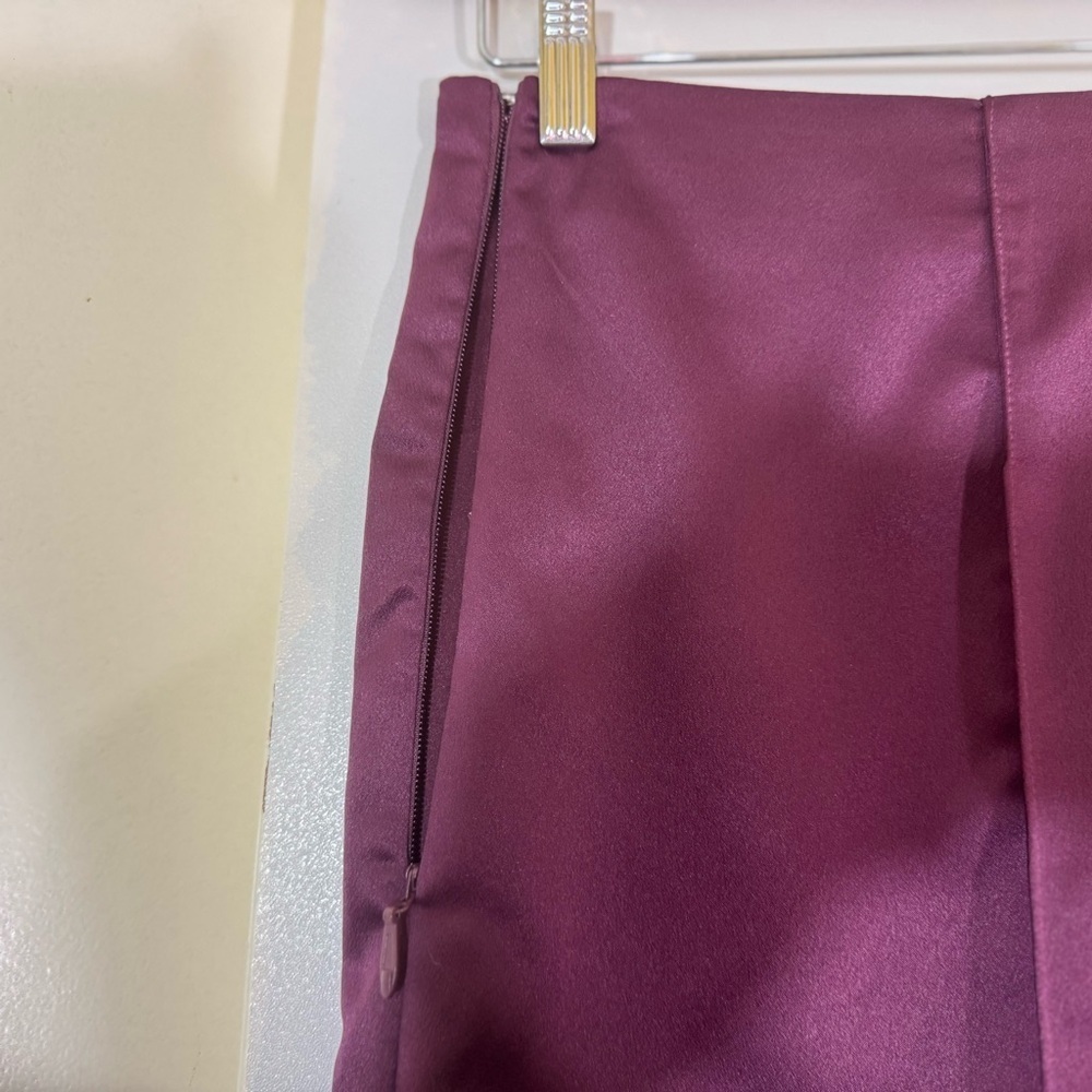 Prettylittlething Premium Plum Constructed Satin Pleat Wide Leg Pants - Picture 8 of 12